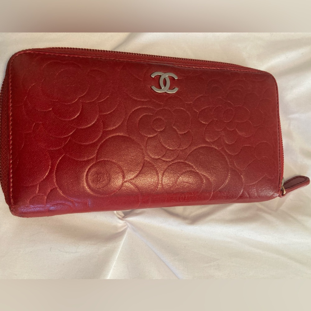 Chanel Wallet with COA